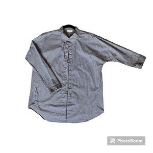 NEW YORK AND COMPANY Blue Pin stripe Button up